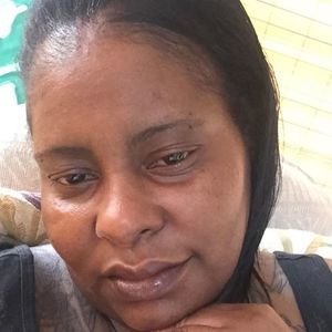 Meet your Posher, Mae